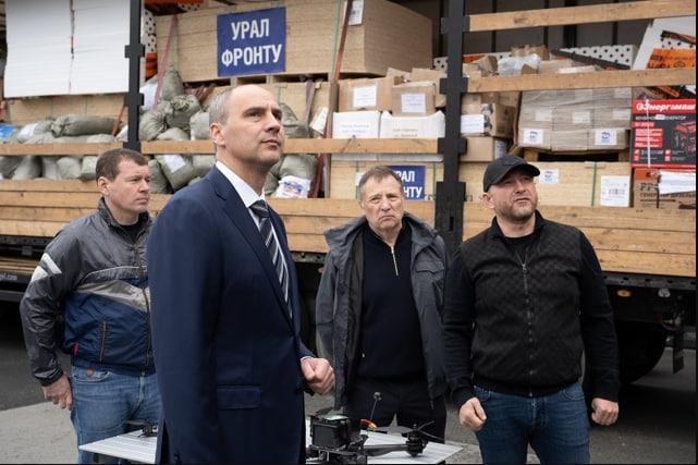 Из Свердловской области в зону СВО отправлено 48 тонн техники и стройматериалов