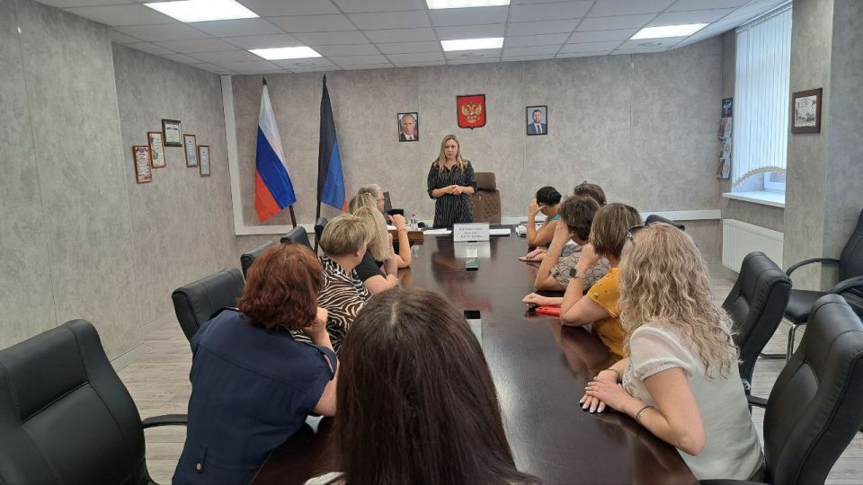 Диалог с жителями: в Жовтневом районе Мариуполя обсудили актуальные вопросы