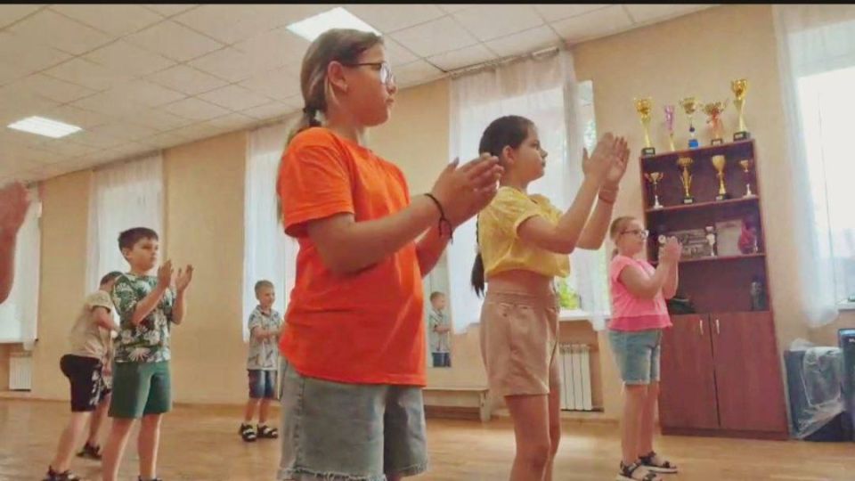 «Я в танцах». Участники продемонстрировали свои танцевальные навыки и зарядились позитивной энергией в дружеской атмосфере! Каждый смог проявить себя на танцполе, наслаждаясь музыкой и движением