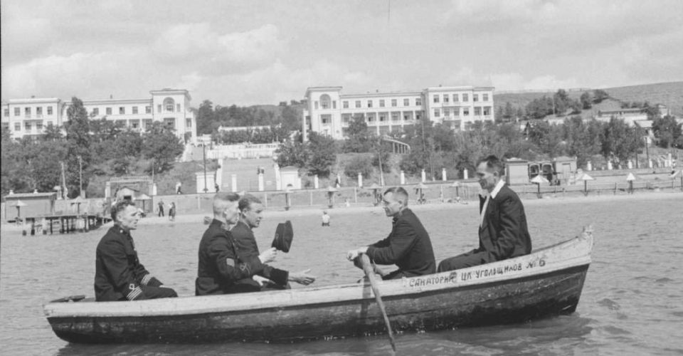 Такой он, пляжный отдых в Мариуполе 1970-х