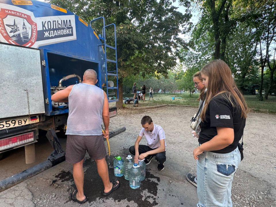 В Ждановке осуществлён подвоз воды