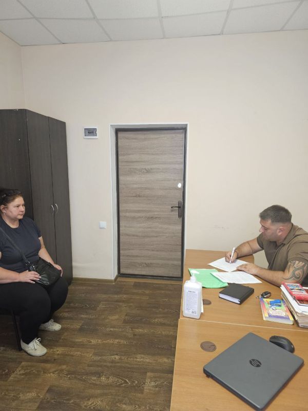 Сегодня депутат Мангушского муниципального совета, член фракции Всероссийской политической партии «Единая Россия» в Мангушском муниципальном совете Зипа Алексей Витальевич провел встречу с жителями сел Бердянское и Агробаза