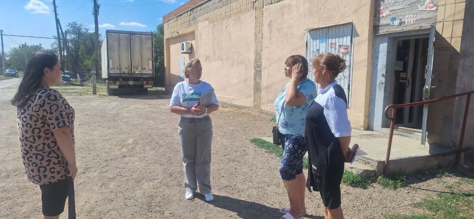 12 августа Заведующий Александровским территориальным сектором Галина Иванченко провела встречу с трудовым коллективом ИП Сухенко