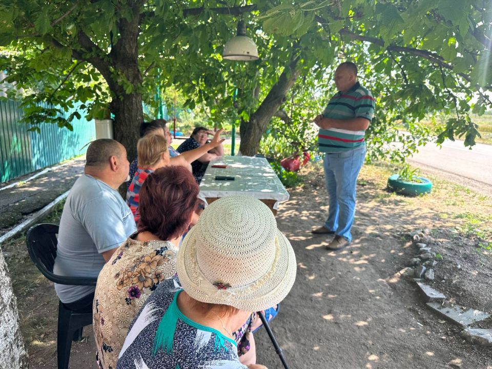 Продолжаются встречи с населением