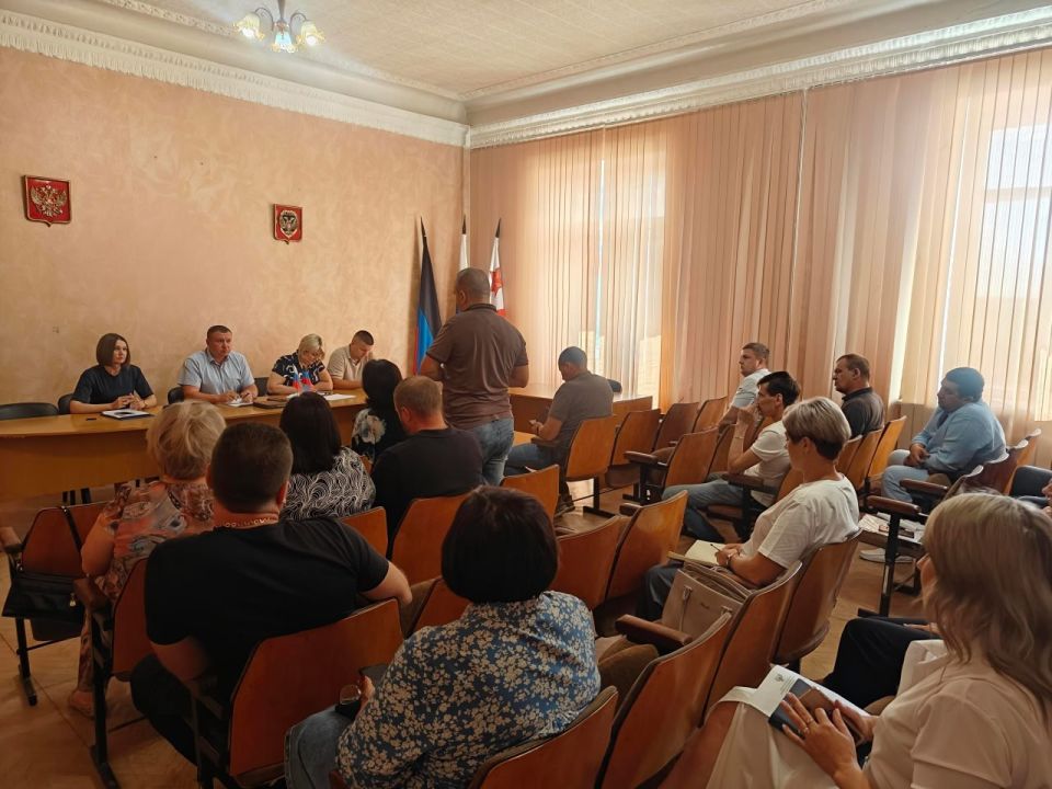 Сергей Ермаков: 12 августа провел расширенное аппаратное совещание с руководителями предприятий, организаций, учреждений и начальниками территориальных отделов