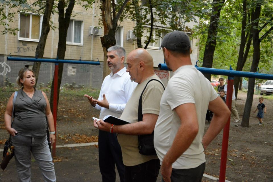 Алексей Дорофеев встретился с жителями Кировского района Донецка