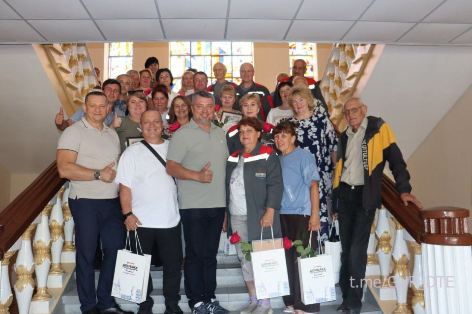 45 ЛЕТ РАБОТЫ ВО БЛАГО ТЕПЛОСНАБЖЕНИЯ НАШИХ ПОТРЕБИТЕЛЕЙ: ЮБИЛЕИ АМВРОСИЕВСКОГО И ХАРЦЫЗСКОГО ФИЛИАЛОВ «ДОНБАССТЕПЛОЭНЕРГО»