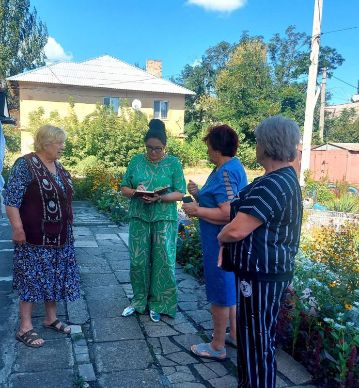 Наталья Бегуненко: По поручению Главы ДНР Дениса Пушилина в Петровском районе продолжаются встречи с населением