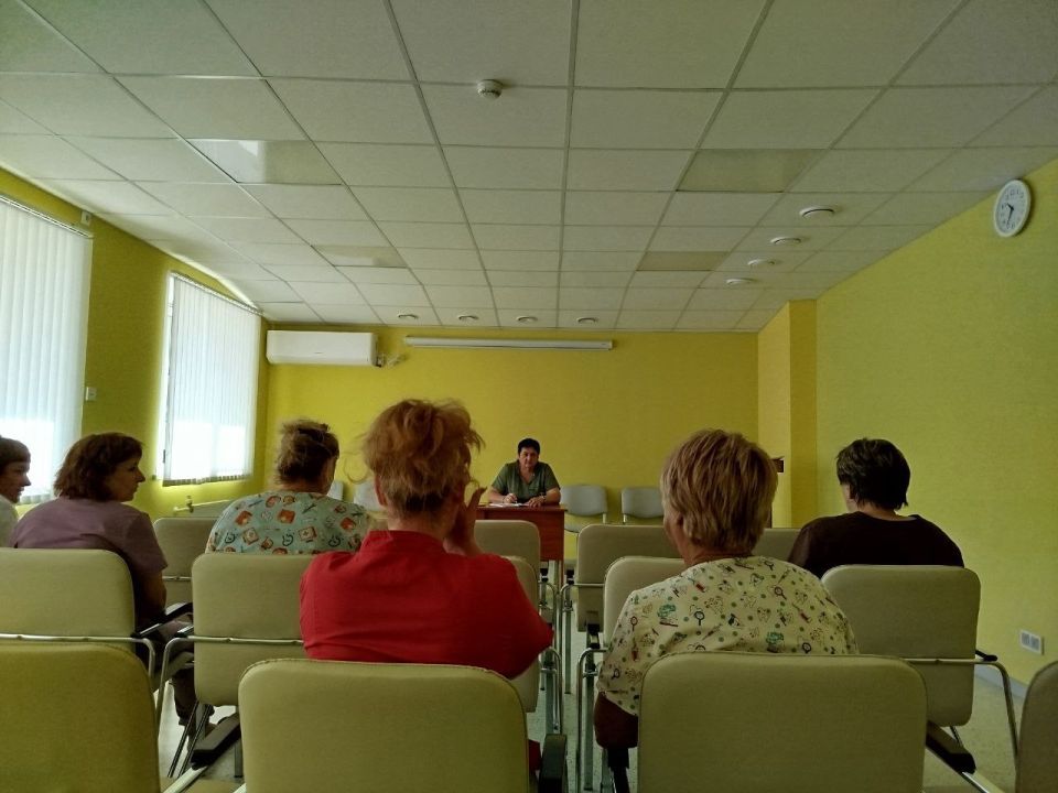 Следуя инициативе Главы ДНР Дениса Пушилина по поддержанию постоянного диалога с населением, была проведена рабочая встреча с сотрудниками ГБУ ДНР "Волновахская районная больница"