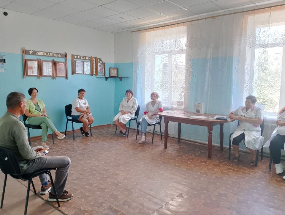 Сегодня исполняющий обязанности заведующего Мирненского территориального сектора Эскендер Исаев провел продуктивную встречу с гражданами