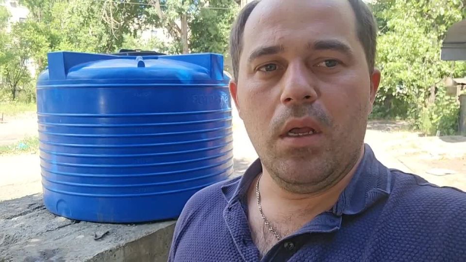 Во исполнение поручения Главы Донецкой Народной Республики Дениса Владимировича Пушилина о ведении постоянного диалога с жителями республики, депутат Дебальцевского городского совета Александр Завгородний 13 августа провел...