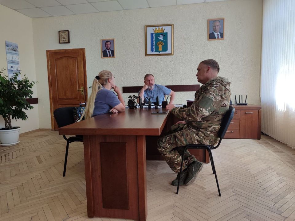 Глава Мангушского округа Борис Трима провел личный прием граждан