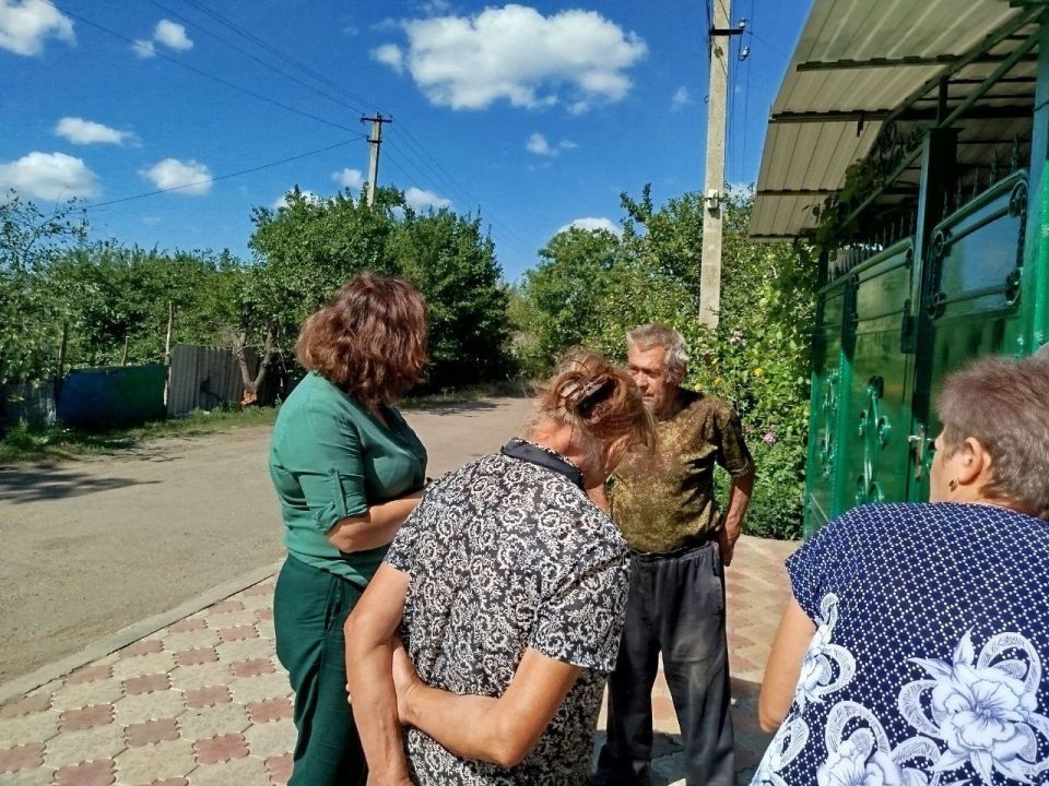 12 августа 2025 года в селе Хлебодаровка Волновахского муниципального округа состоялась встреча Заведующей Хлебодаровским территориальным сектором департамента по развитию территорий администрации Волновахского...