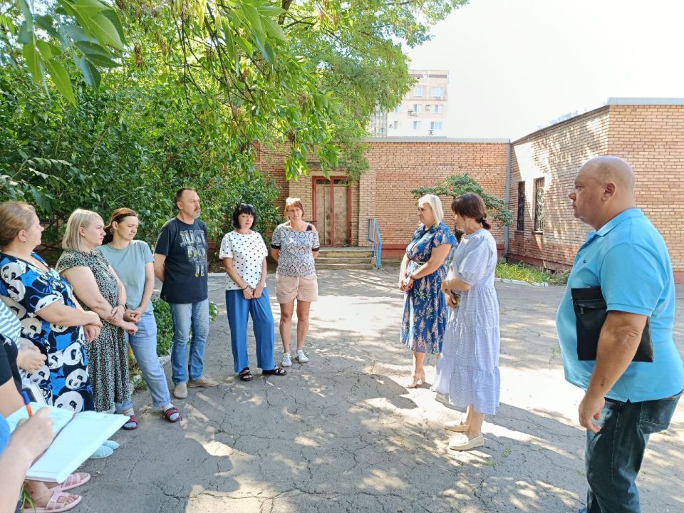 "Встреча с трудовым коллективом"