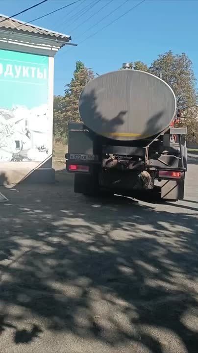 Таймураз Арсоев: Осуществил контроль за доставкой воды в село Кировское