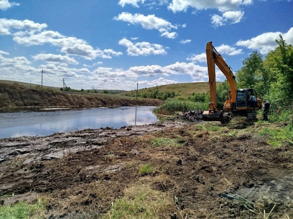 В ДНР из федерального бюджета направлено более 80 миллионов рублей на проведение масштабных работ по расчистке устьев пяти ключевых рек: Крынка, Кальмиус, Калец, Ольховая и Булавин
