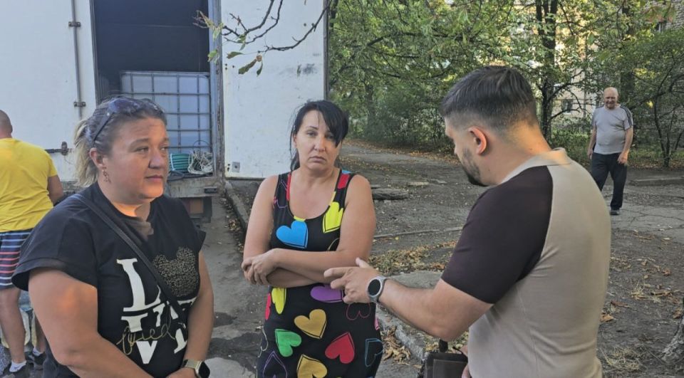 Председатель #Комитет_по_транспорту_и_связи Тимур Дьяченко (фракция «Единая Россия») провел сход граждан по ул. Газеты Комсомолец Донбасса, которая находится в Кировском районе Донецка