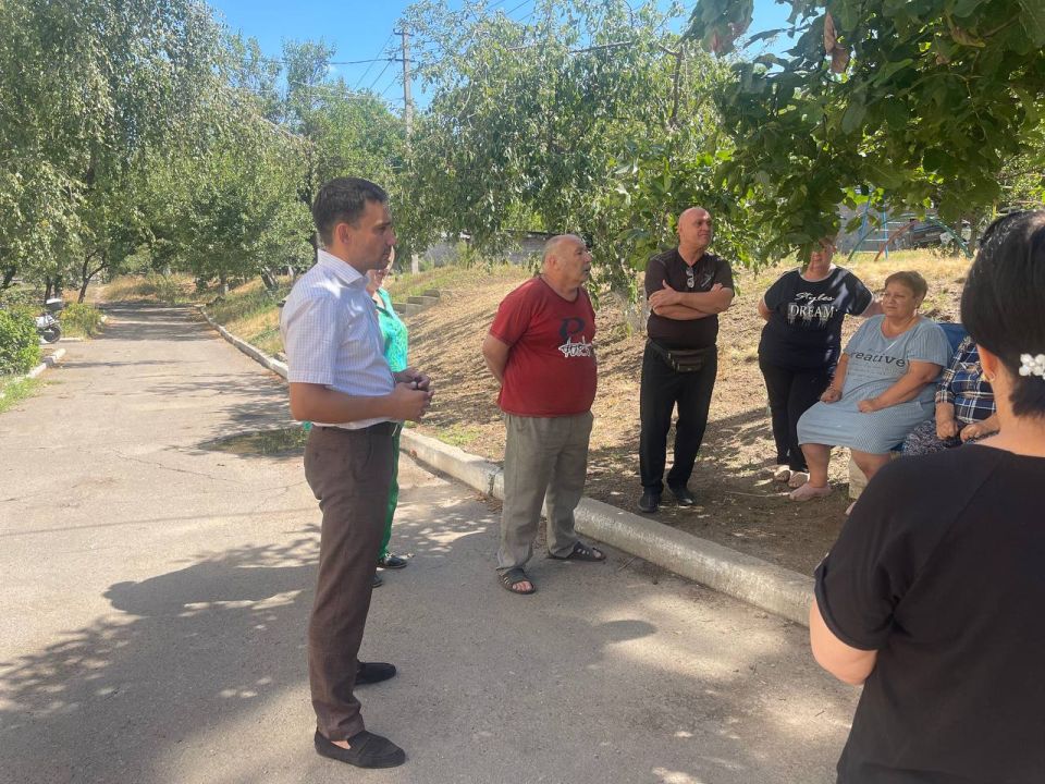 Денис Машков: В соответствии с поручением Главы ДНР Дениса Пушилина, провел встречу с населением в пгт