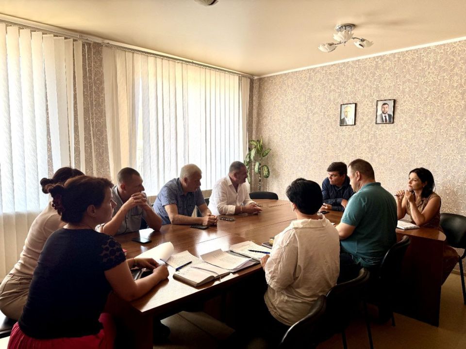 Депутат Народного Совета ДНР Андрей Бедило принял участие в заседании торезского Штаба по вопросам здравоохранения