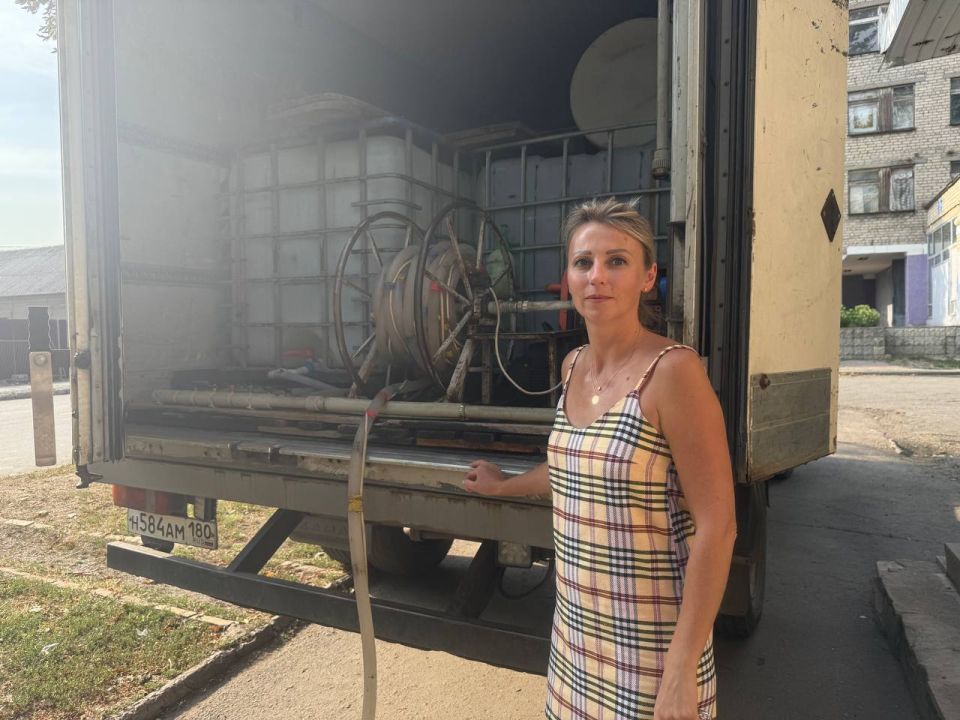 В условиях сложной ситуации с водоснабжением депутаты Иловайского городского совета продолжают работу по обеспечению населения водой