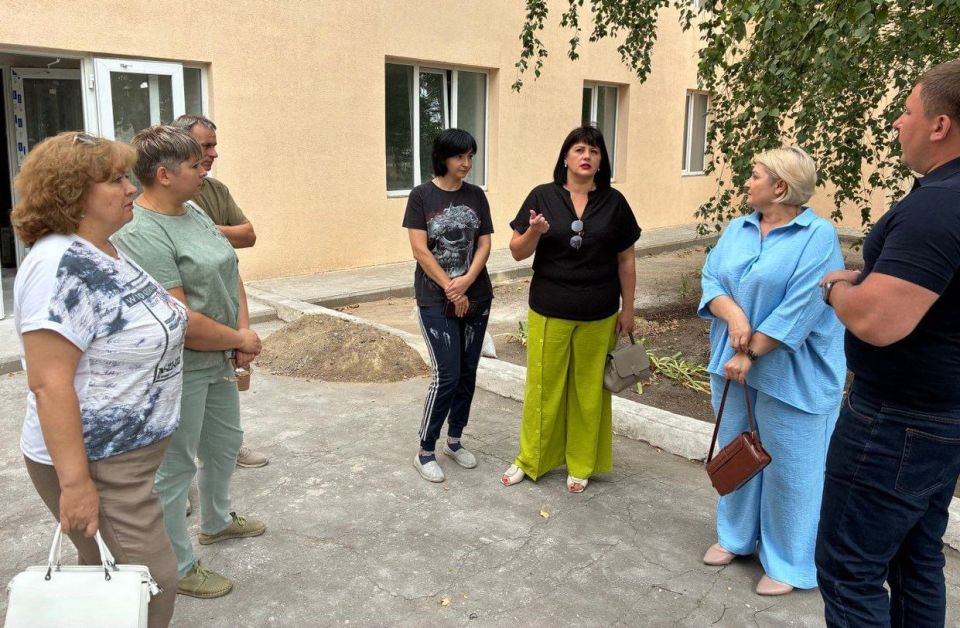 12 августа в Снежном состоялась встреча директора ГБУ РСК «Олимпийский» Егора Фоменко с жителями