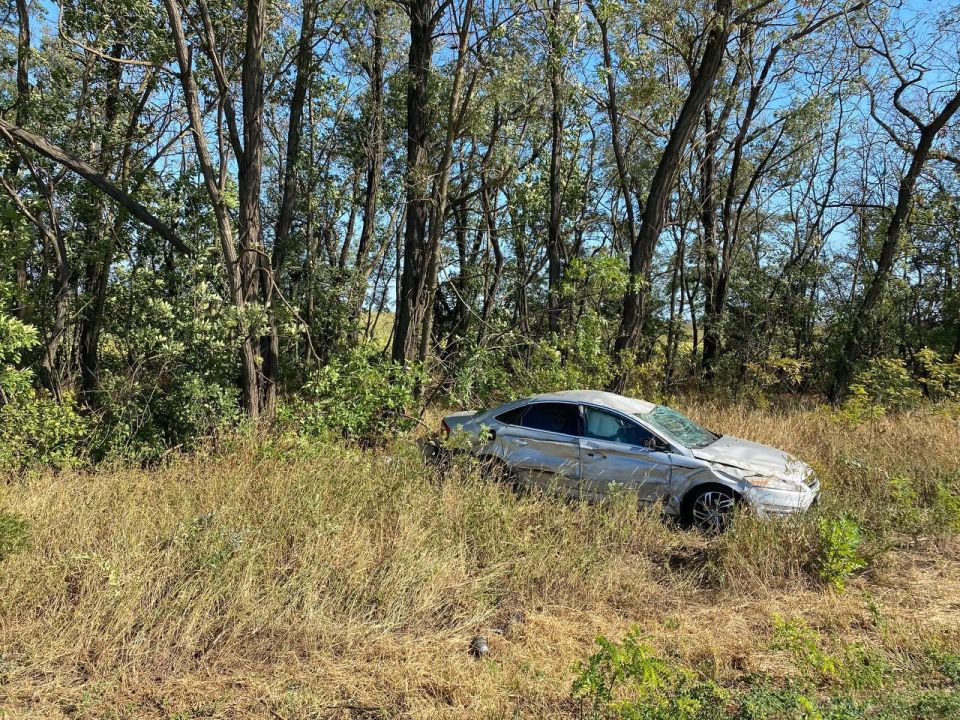 Полицейские устанавливают обстоятельства ДТП, в результате которого травмирован несовершеннолетний