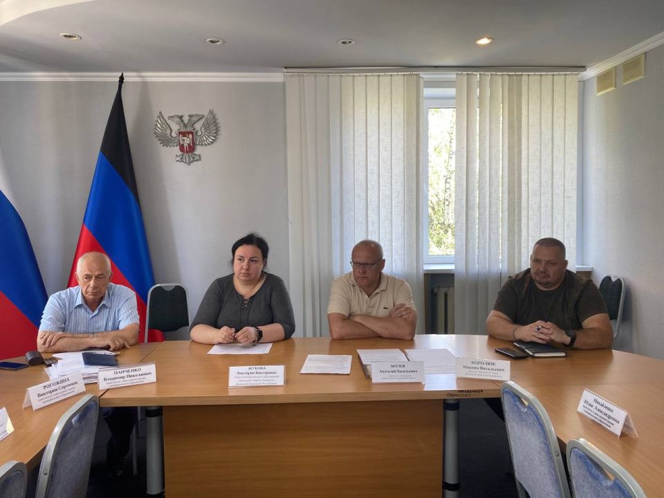 Максим Королюк продолжает работу в Харцызске