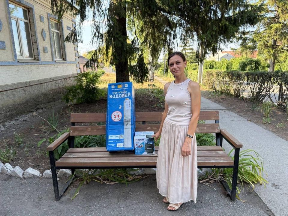 ЯНАО передал жителям села Рыбинское электронасос и частотный преобразователь