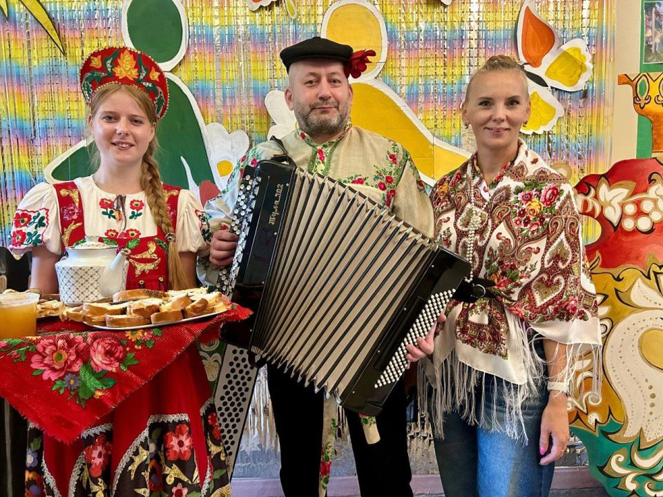 Мёд, песни и душевность: как в Куйбышевском районе города Донецка отметили Медовый Спас!