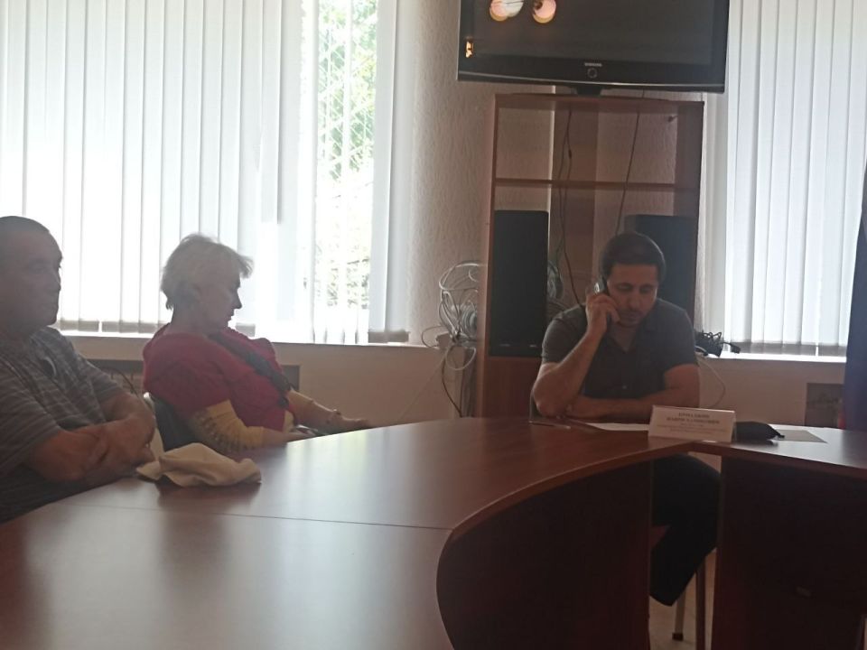 Заместитель главы Администрации Шахтерского муниципального округа обсудил со ждановцами вопросы жилищно-коммунальной сферы