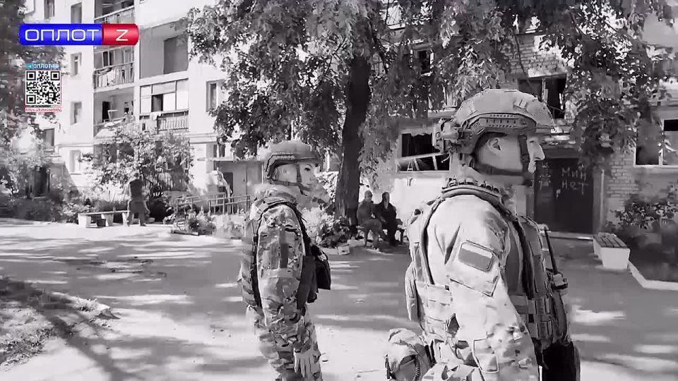 Наша Республика присоединилась ко Всероссийской акции памяти, посвящённой погибшим при исполнении обязанностей волонтёров Народного фронта — Николая Ковалёва и Давида Соколова