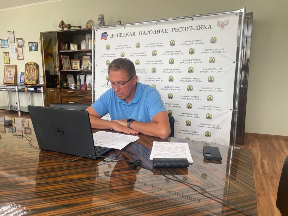 Александр Качанов: Глава городского округа Докучаевск провел прямой эфир