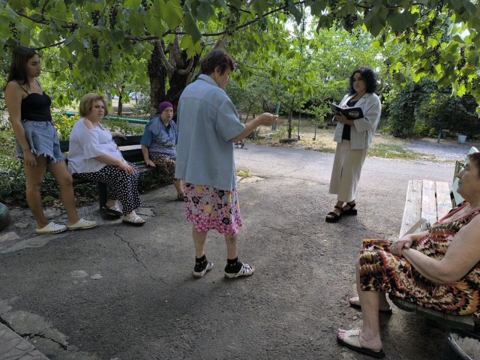 В Докучаевске продолжаются встречи с жителями