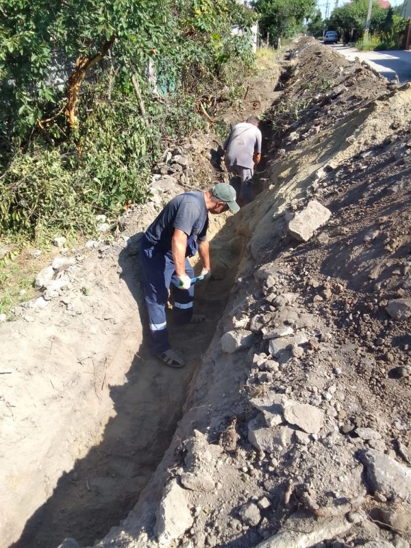 Аварийная служба Санкт-Петербурга продолжает работу в Мариуполе