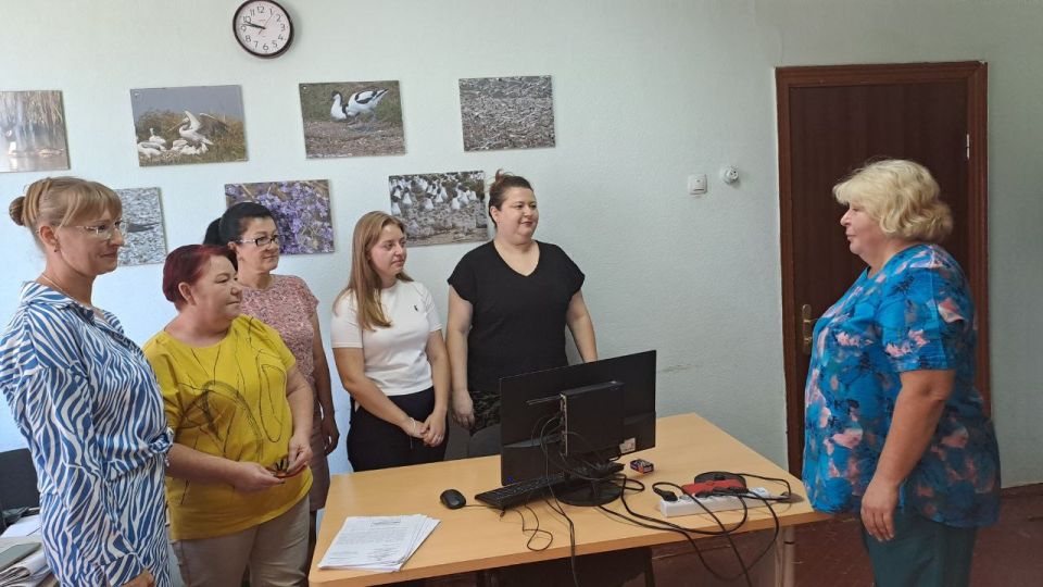 Управляющий делами Администрации Новоазовского муниципального округа Татьяна Капацина провела встречу с коллективом управления имущественных и земельных отношений