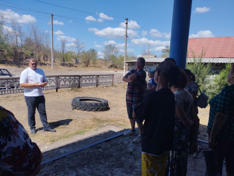 Начальник Металлистовского территориального отдела Николай Алехин встретился с жителями с. Покровка