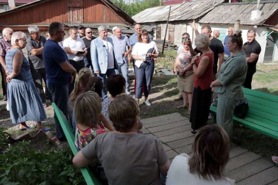 Глава Правительства Андрей Чертков встретился с жителями Макеевки