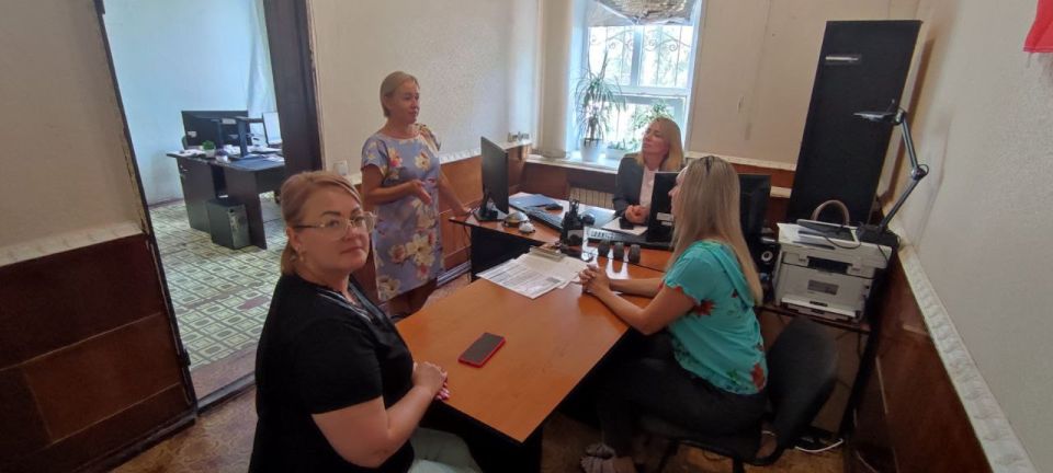 Депутаты Мангушского муниципального совета продолжают проводить встречи с населением