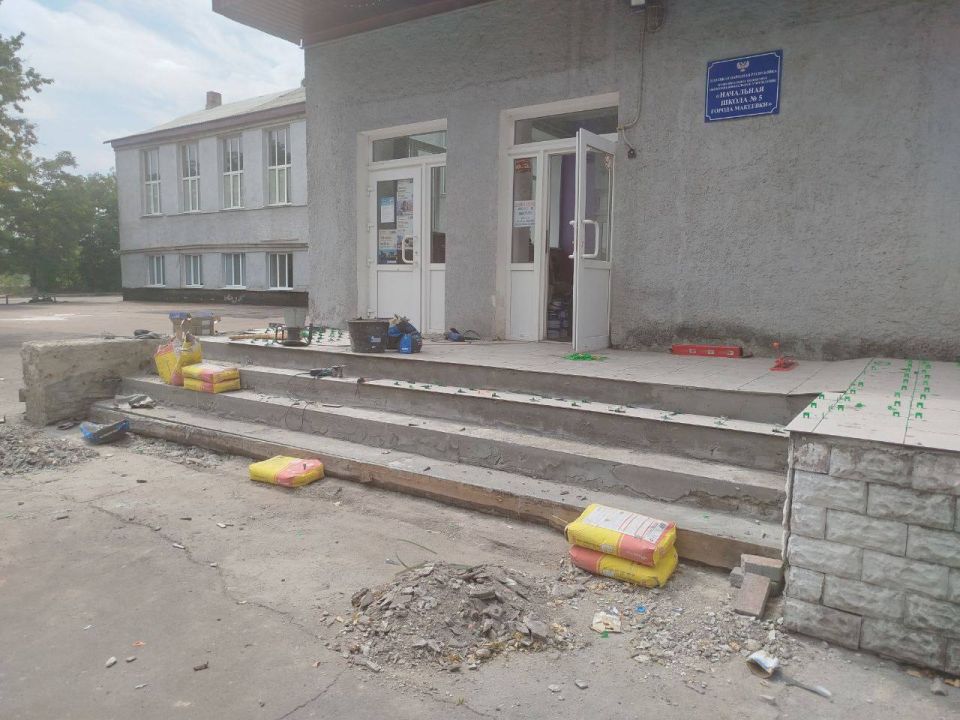 Владислав Ключаров: В Макеевке также продолжается подготовка учреждений образования к 1 сентября