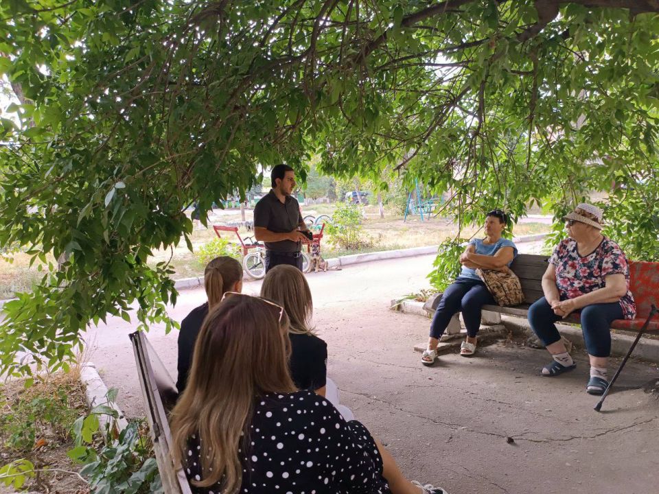 Заместитель главы Администрации Шахтерского муниципального округа провел встречу с населением