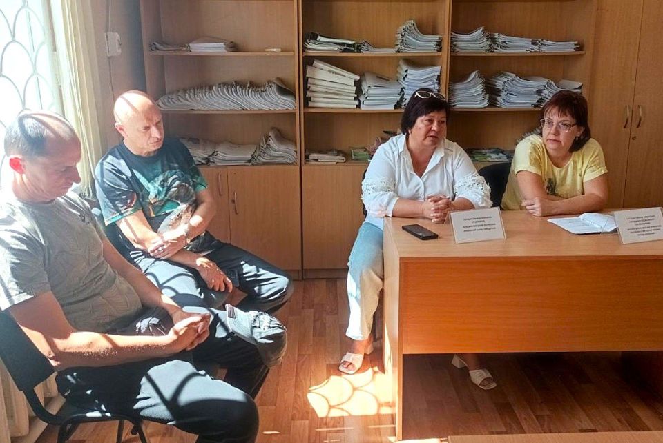 На площадке Макеевского городского центра занятости прошла мини-ярмарка вакансий для шести ветеранов СВО