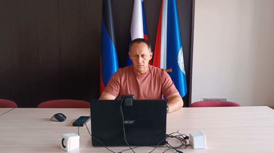 Александр Пеняев: Сегодня, 15 августа, я провел нашу традиционную прямую линию