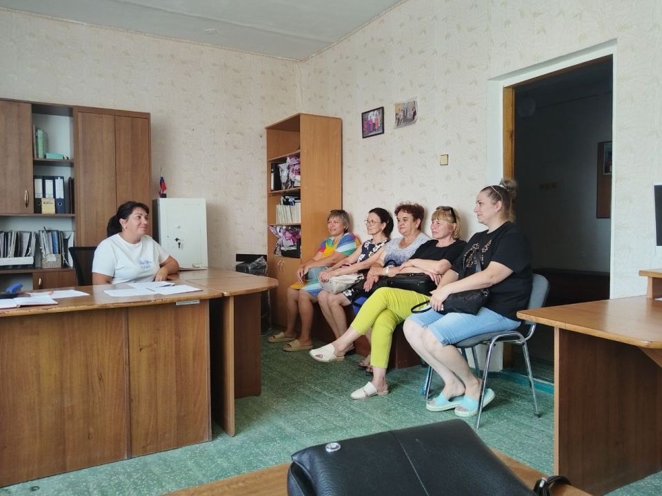 Проведена встреча и.о. заведующей Чермалыкским территориальным сектором, на которой ответила на интересующие вопросы граждан