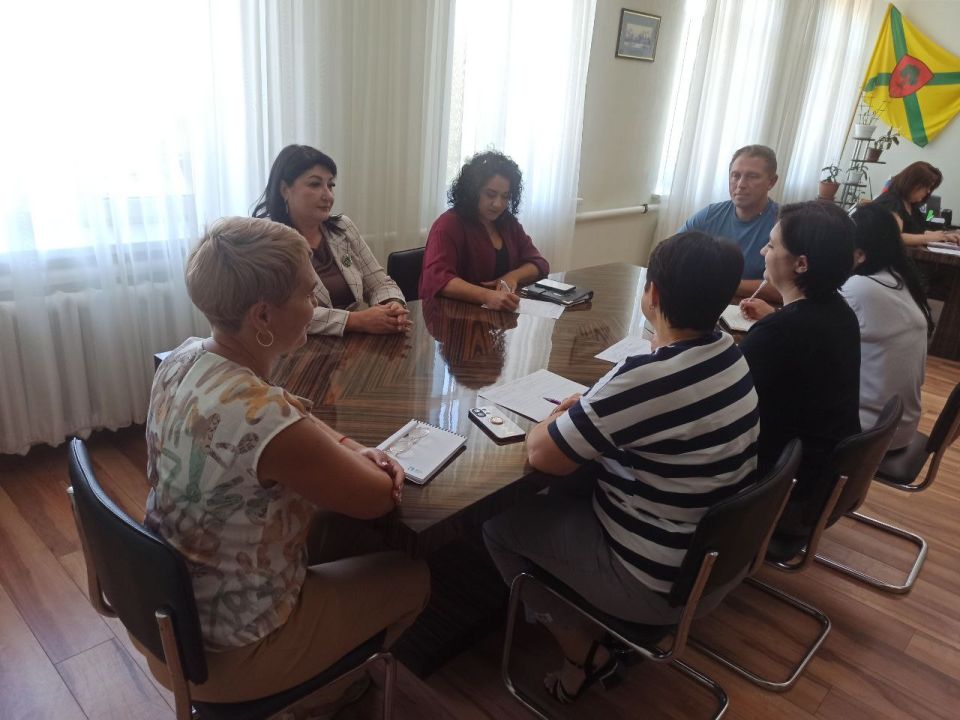 Александр Качанов: Финансовое совещание. Прошло еженедельное плановое совещание с руководителем управления финансов, отдела бухгалтерского учёта и отчётности и заместителями по направлениям