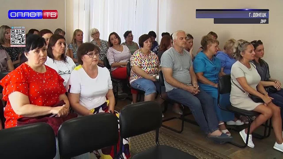 Сход граждан в Ленинском районе Донецка