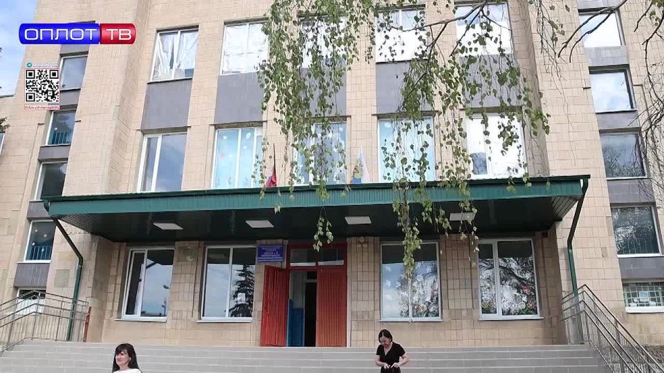 Министр образования и науки ДНР проверил подготовку школ в Амвросиевке