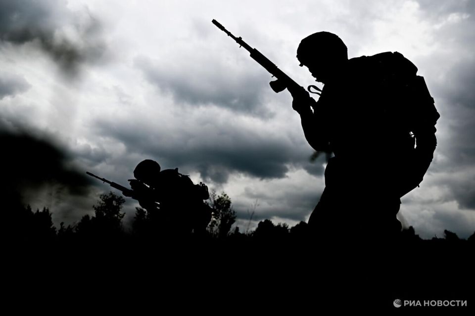 "Они зайдут к нам с тыла". Чего опасается украинская армия