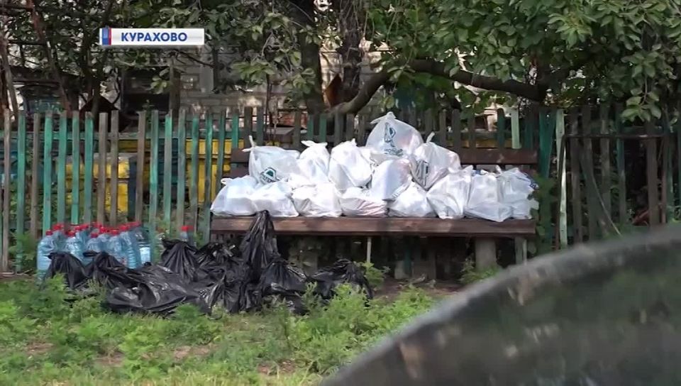 Гуманитарная миссия: Молодежка спешит на помощь жителям Кураховского района