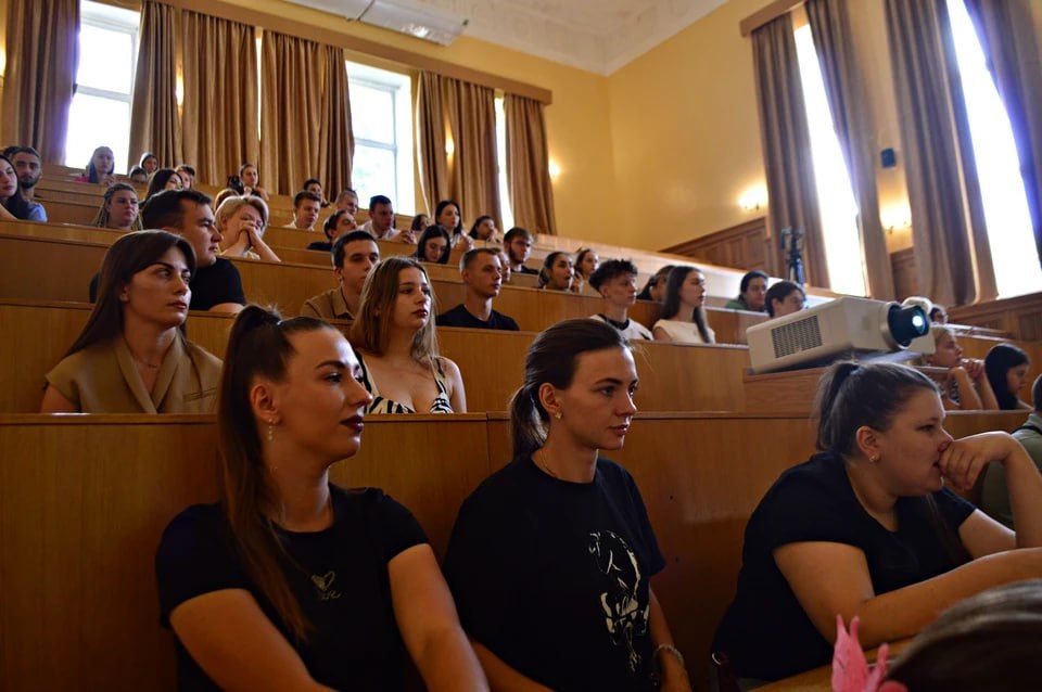 В Донецке для молодых медиков прошла ярмарка вакансий