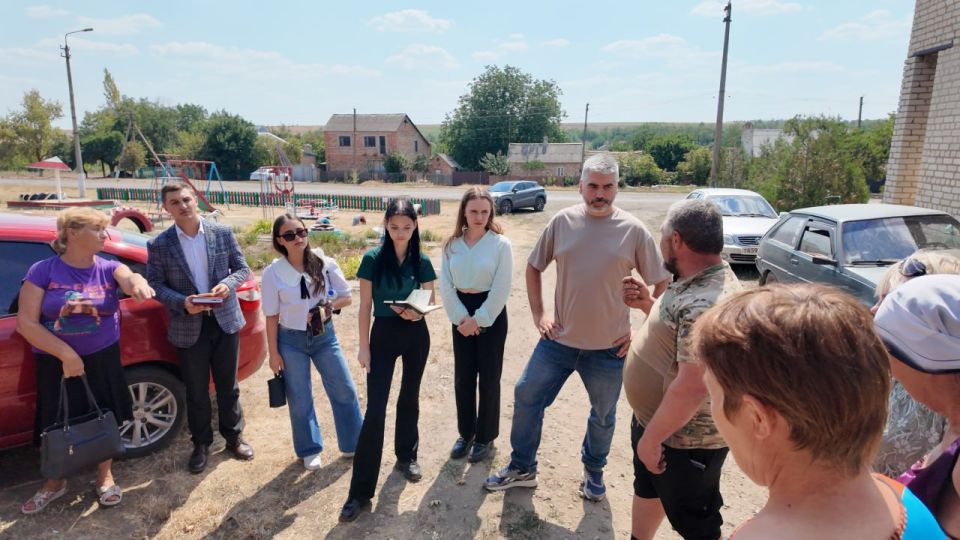 Алексей Дорофеев: Провел сегодняшний выходной день в Амвросиевском районе